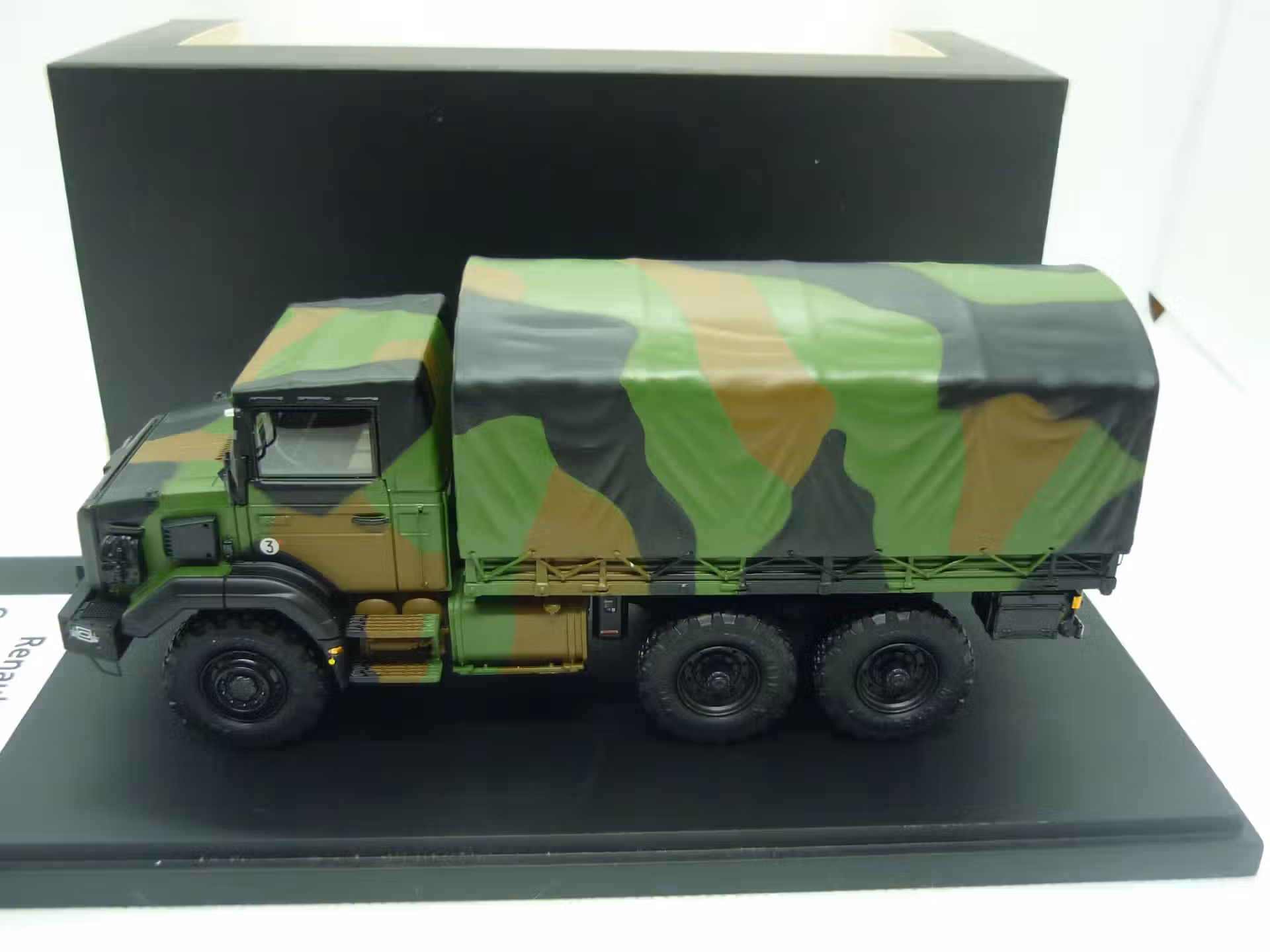 Camion Renault GBC 180 - OTAN - (camouflé 3 tons) 1/48° Master Fighter – Image 3