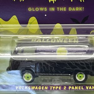 Volkswagen Combi Halloween 2025 1/64° Greenlight