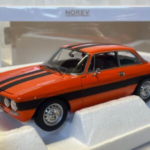 Alfa Romeo 2000 GTV 1973 Norev 1/18
