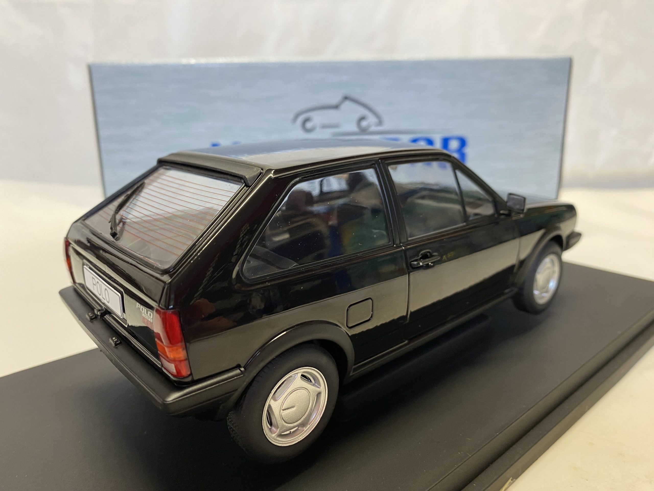 Volkswagen Polo II Coupe GT MCG 1/18° – Image 2
