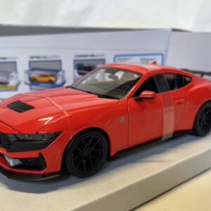 Ford Mustang Dark Horse 2024 Maisto 1/24