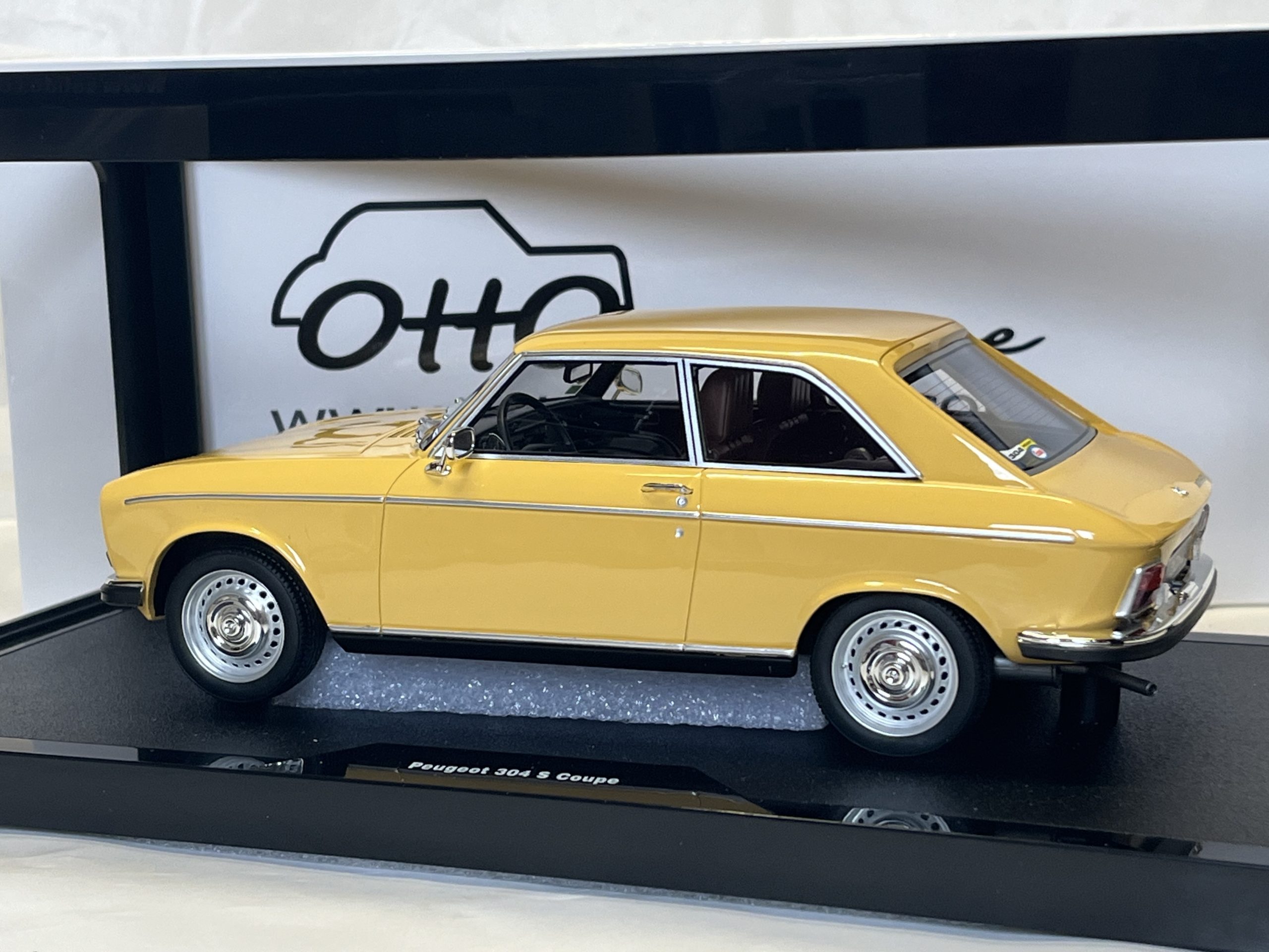 Peugeot 304 Coupé Ottomobile 1/18° – Image 2