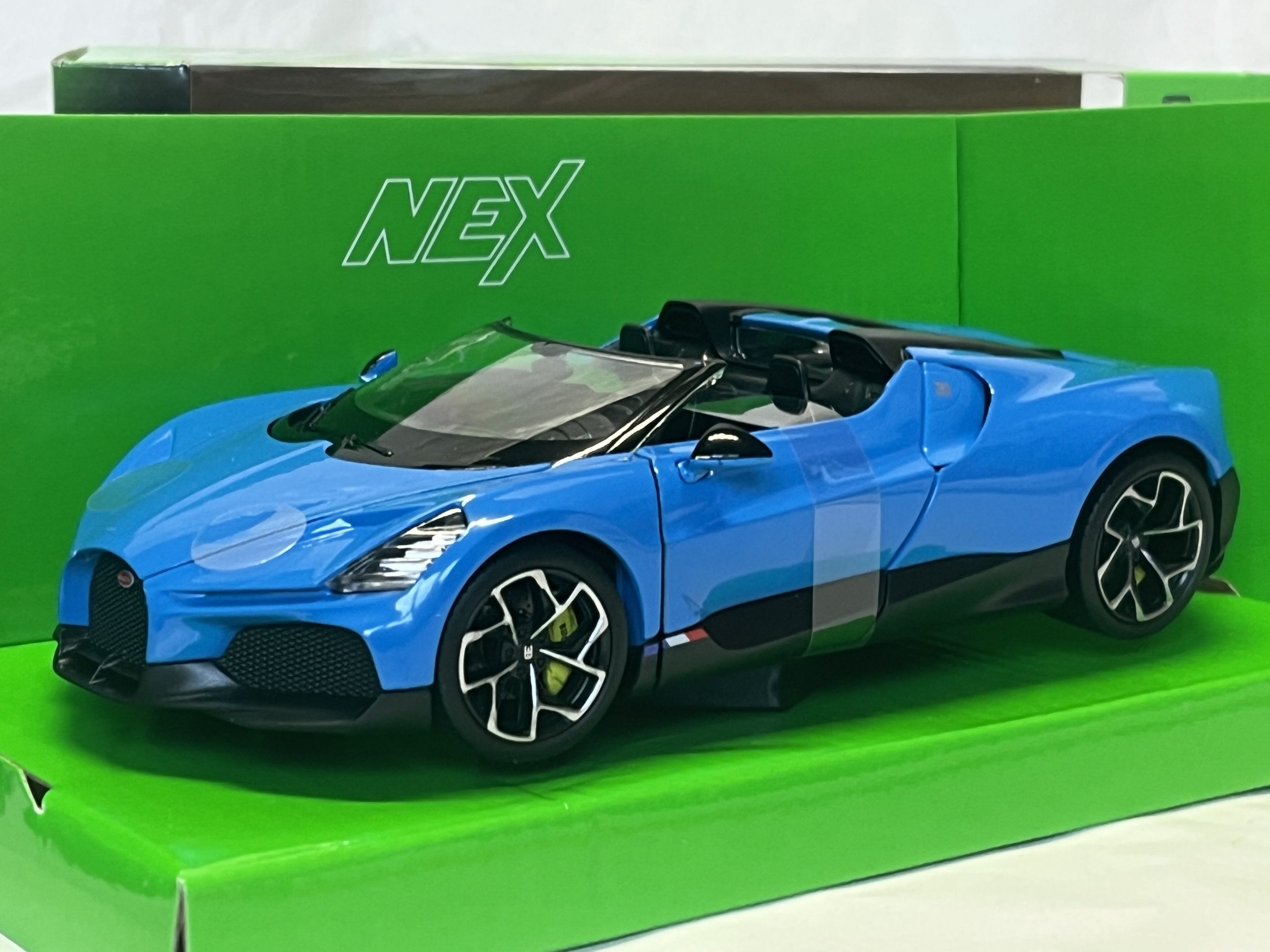 Bugatti W16 Mistral Welly 1/24°