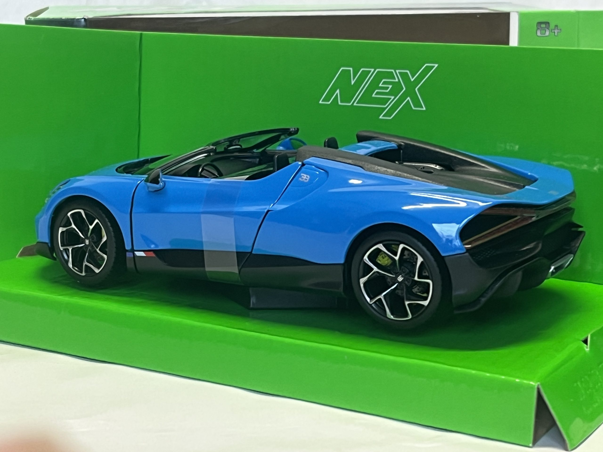 Bugatti W16 Mistral Welly 1/24° – Image 2