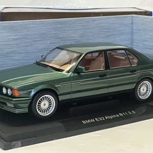 BMW Alpina B11 3.5 1992 MCG 1/18