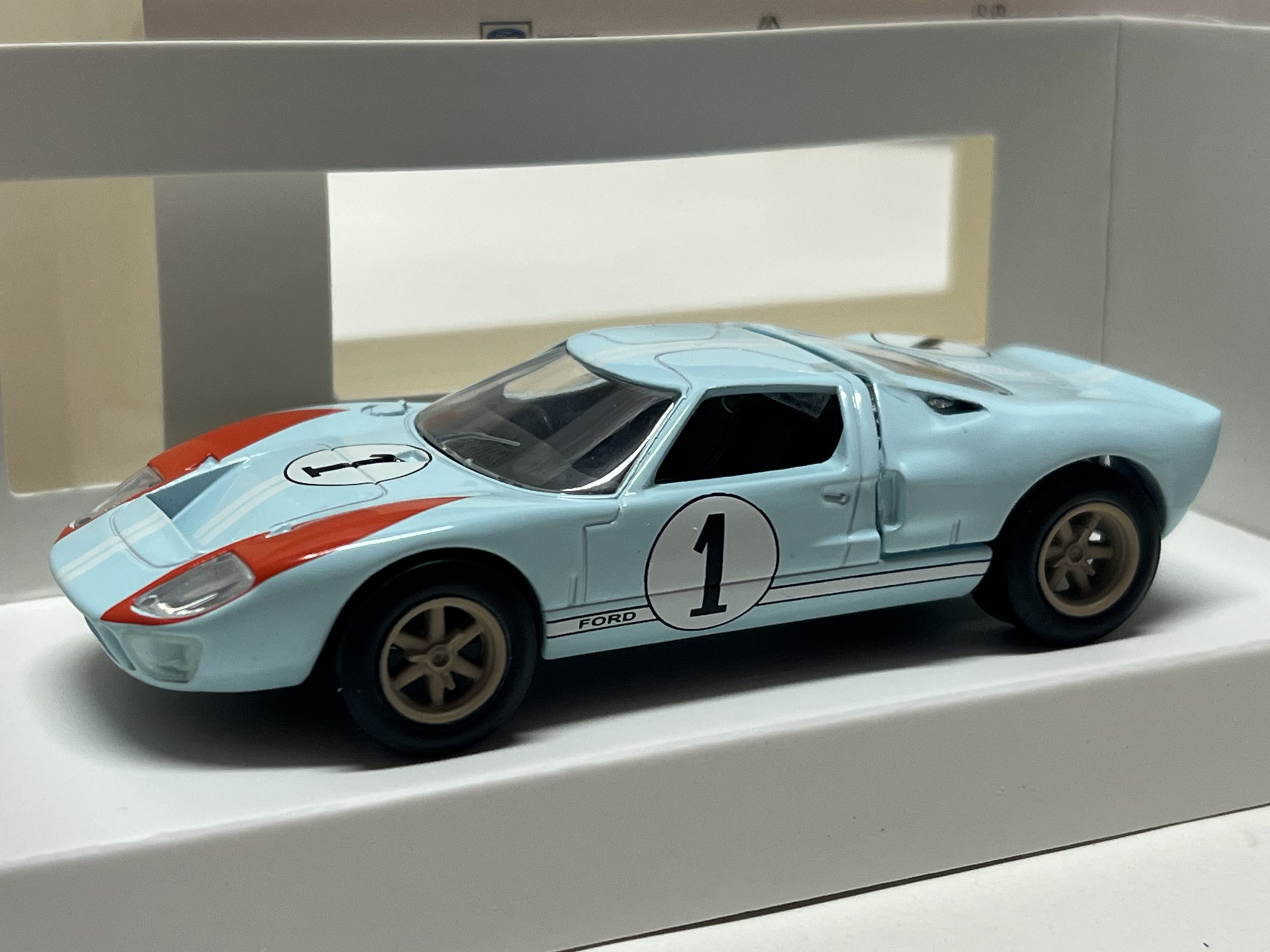 Ford GT40 Le Mans 1966 1/43 Norev