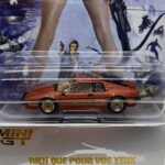 Lotus Esprit Turbo Bond - Rien Que Pour Vos Yeux - 1/64 MiniGt