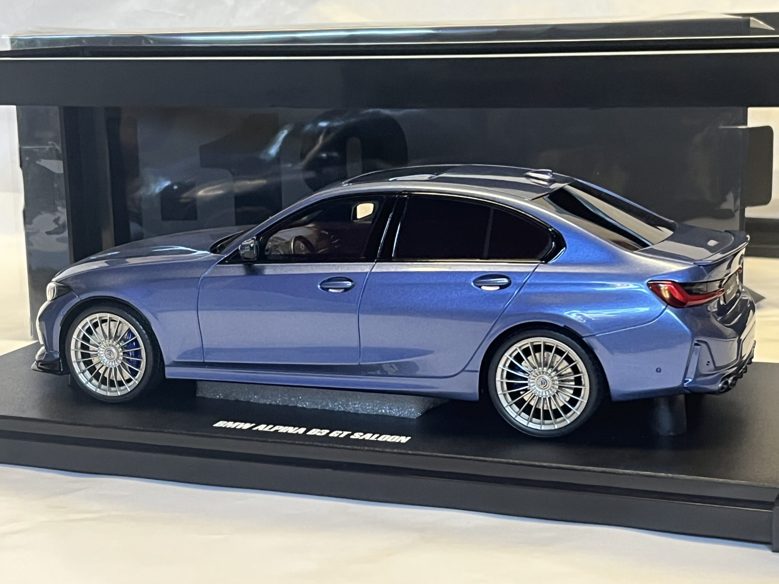BMW Alpina B3 GT berline 2024 Gtspirit 1/18 – Image 2