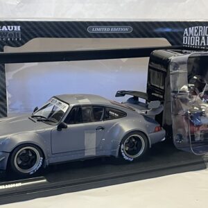 Porsche 911 RWB Rauh Welt avec figurine 2024 1/18° Solido