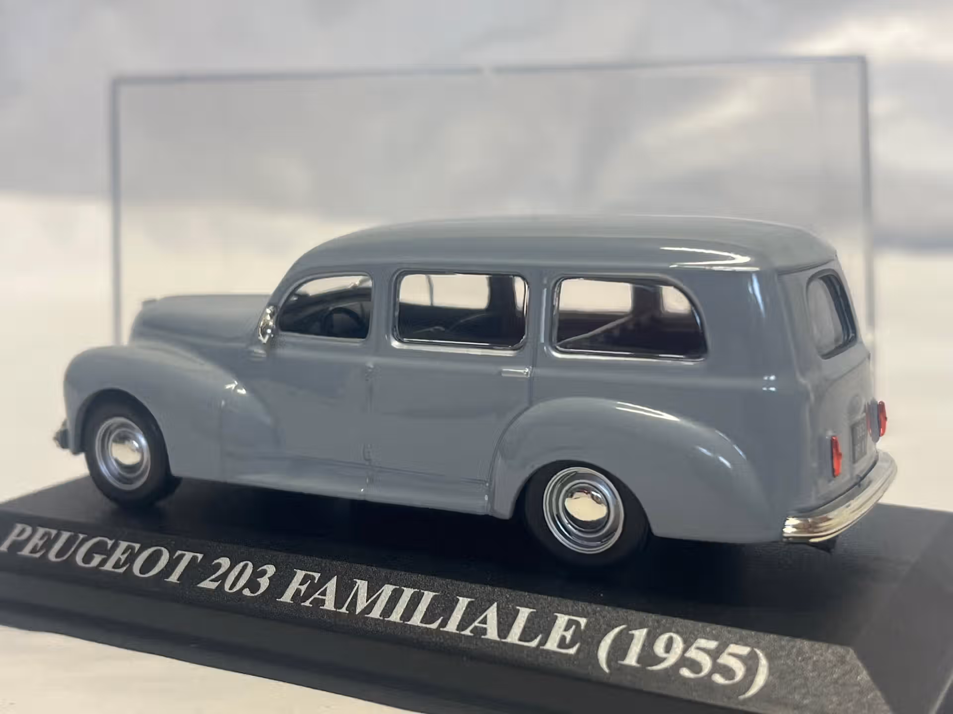 Peugeot 203 break 1/43° – Image 2