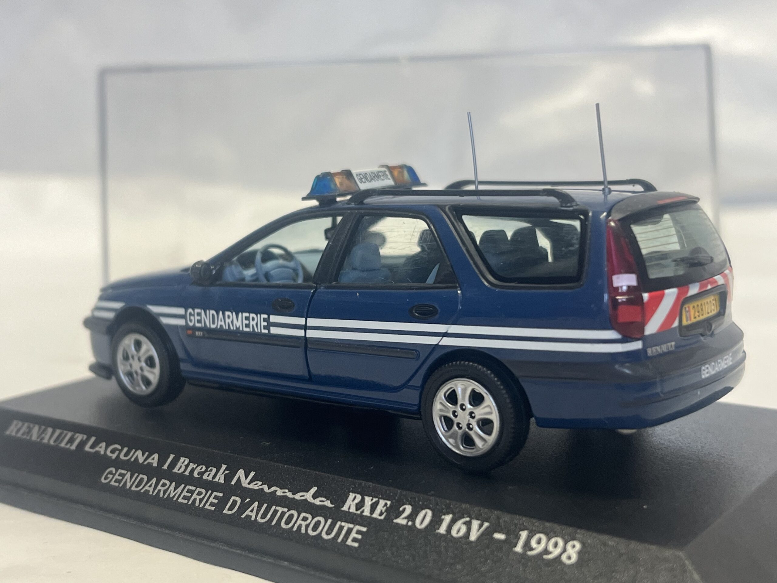Renault Laguna Nevada break gendarmerie 1/43 – Image 2