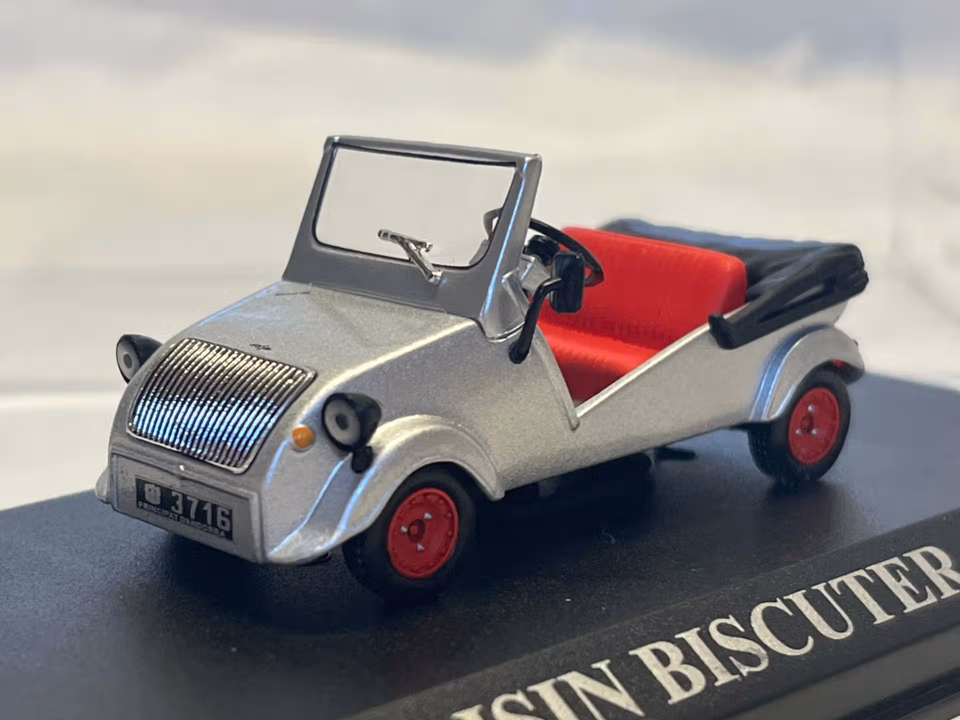 Voisin Biscuter 1/43°