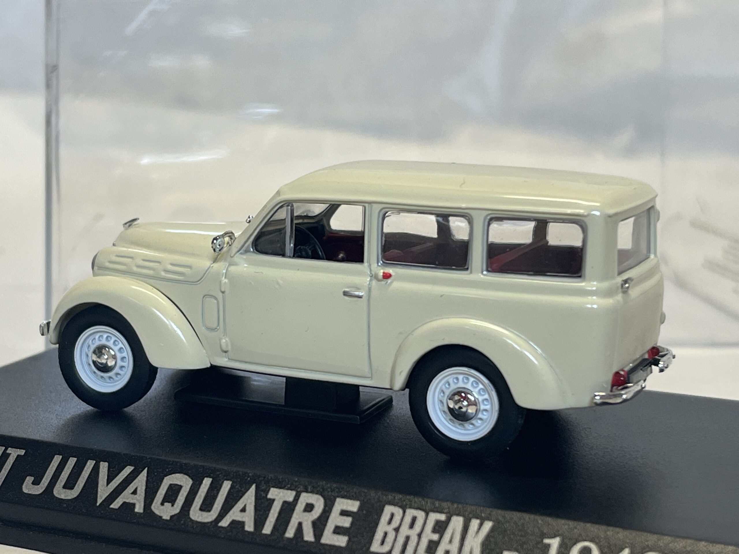 Renault Juvaquatre 1/43° – Image 2
