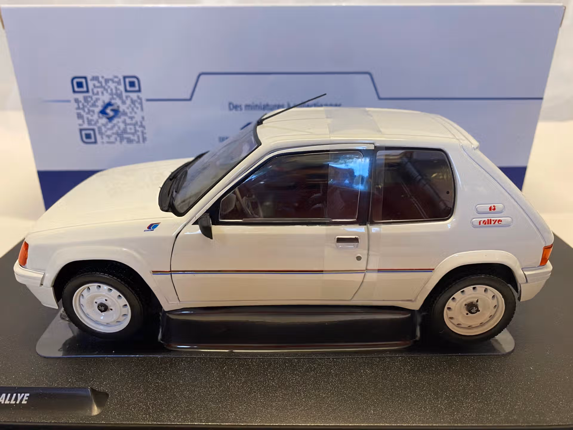 Peugeot 205 Rallye 1988 Solido 1/18° – Image 3