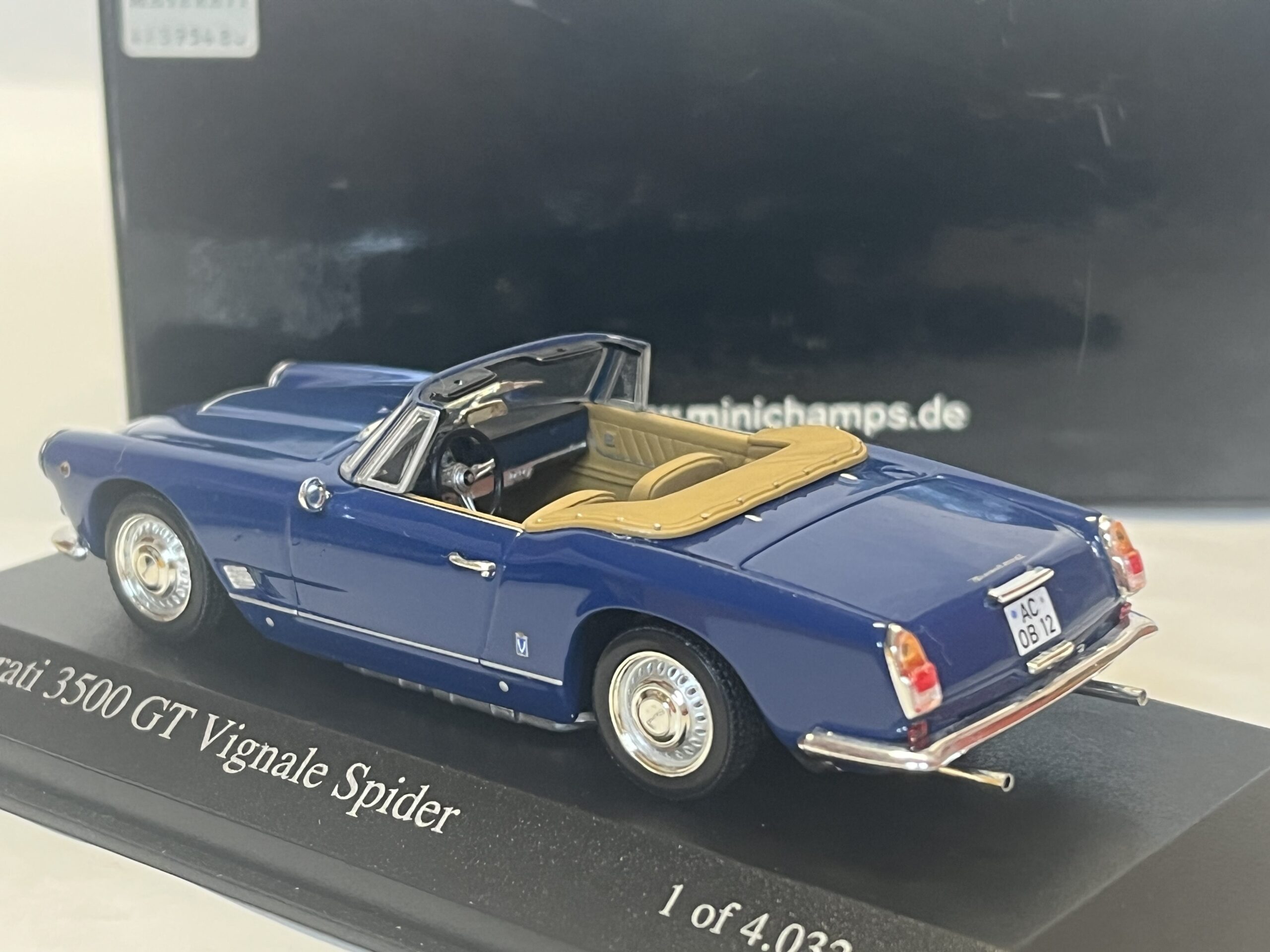 Maserati 3500 GT 1961 Minichamps 1/43 – Image 2