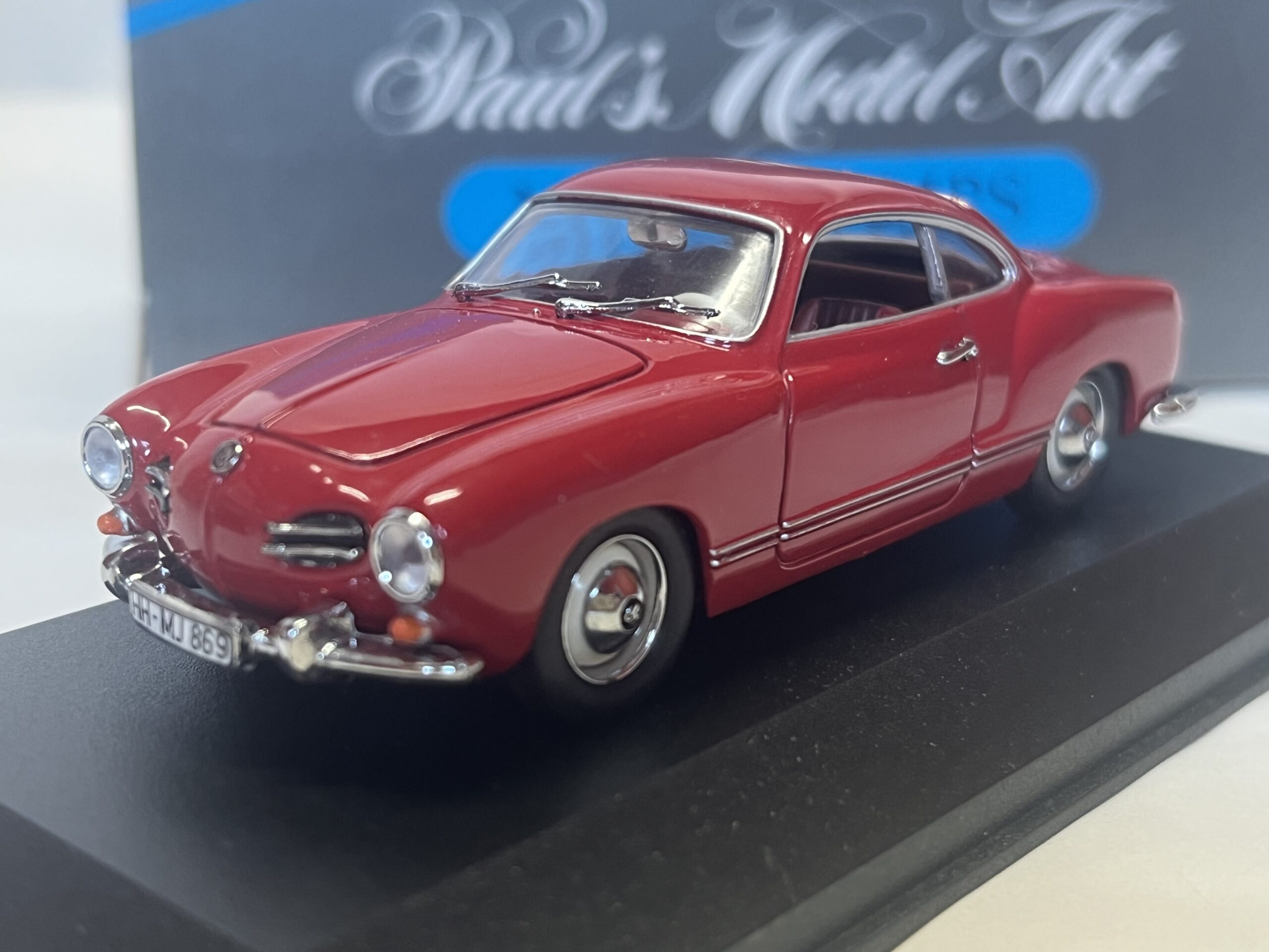 Volkswagen Karmann Ghia coupé Minichamps 1/43