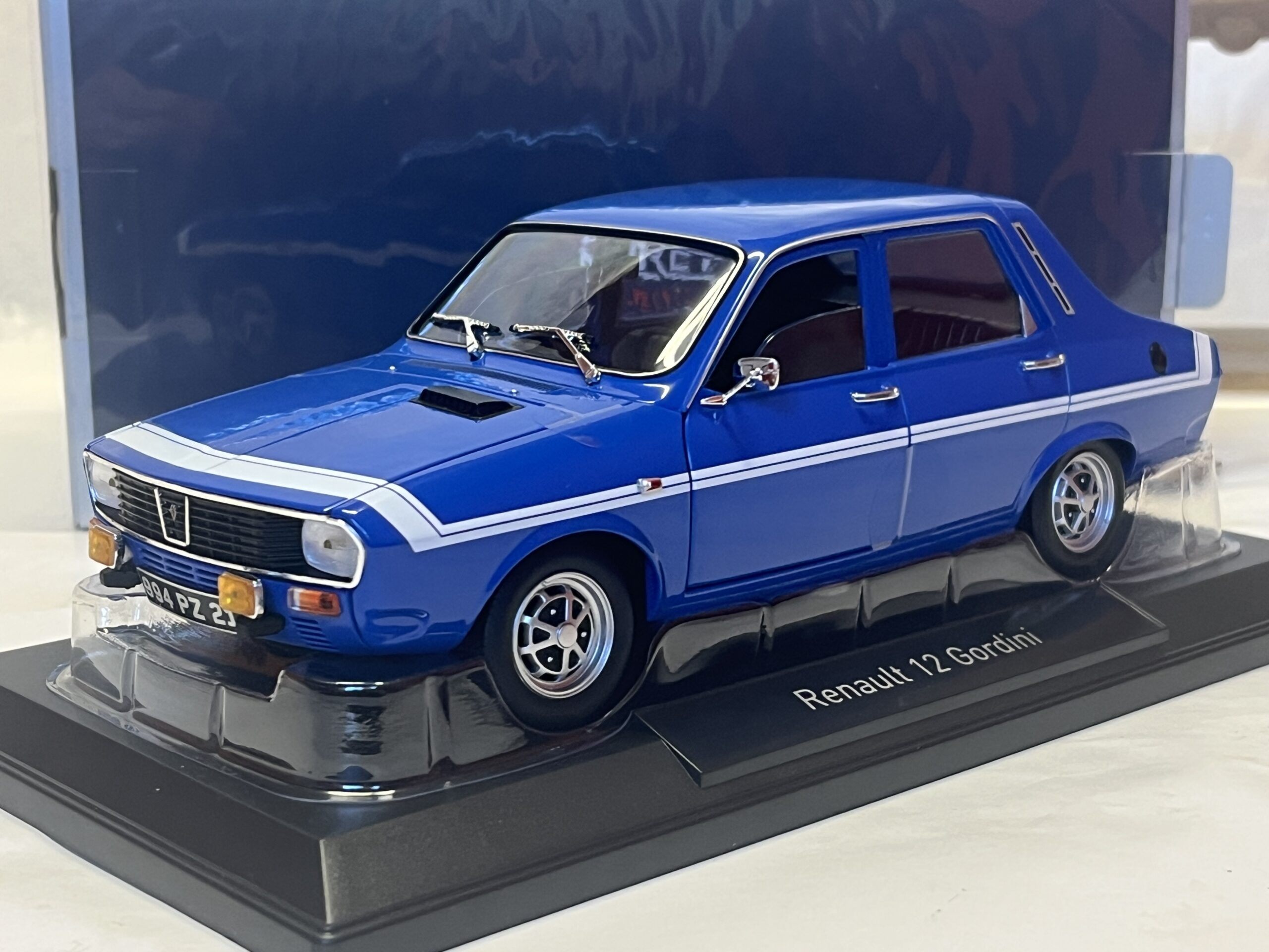 Citroen Dyane 6 1983 Norev 1/18° – Image 9