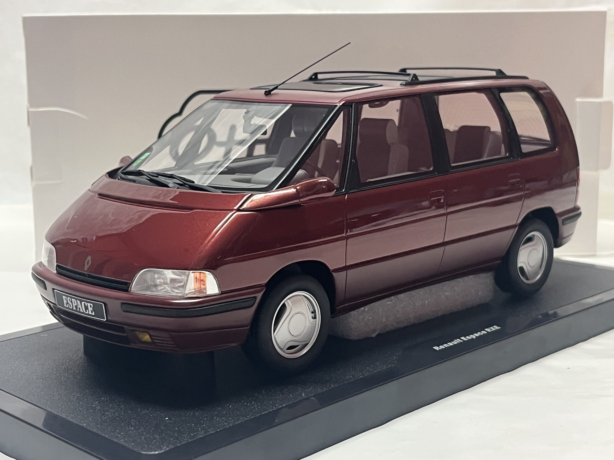 Renault Espace RXE V6 1991 Ottomobile 1/18°