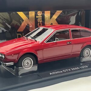Alfa Romeo Alfetta 2000 GTV 1976 Kkmodels 1/18