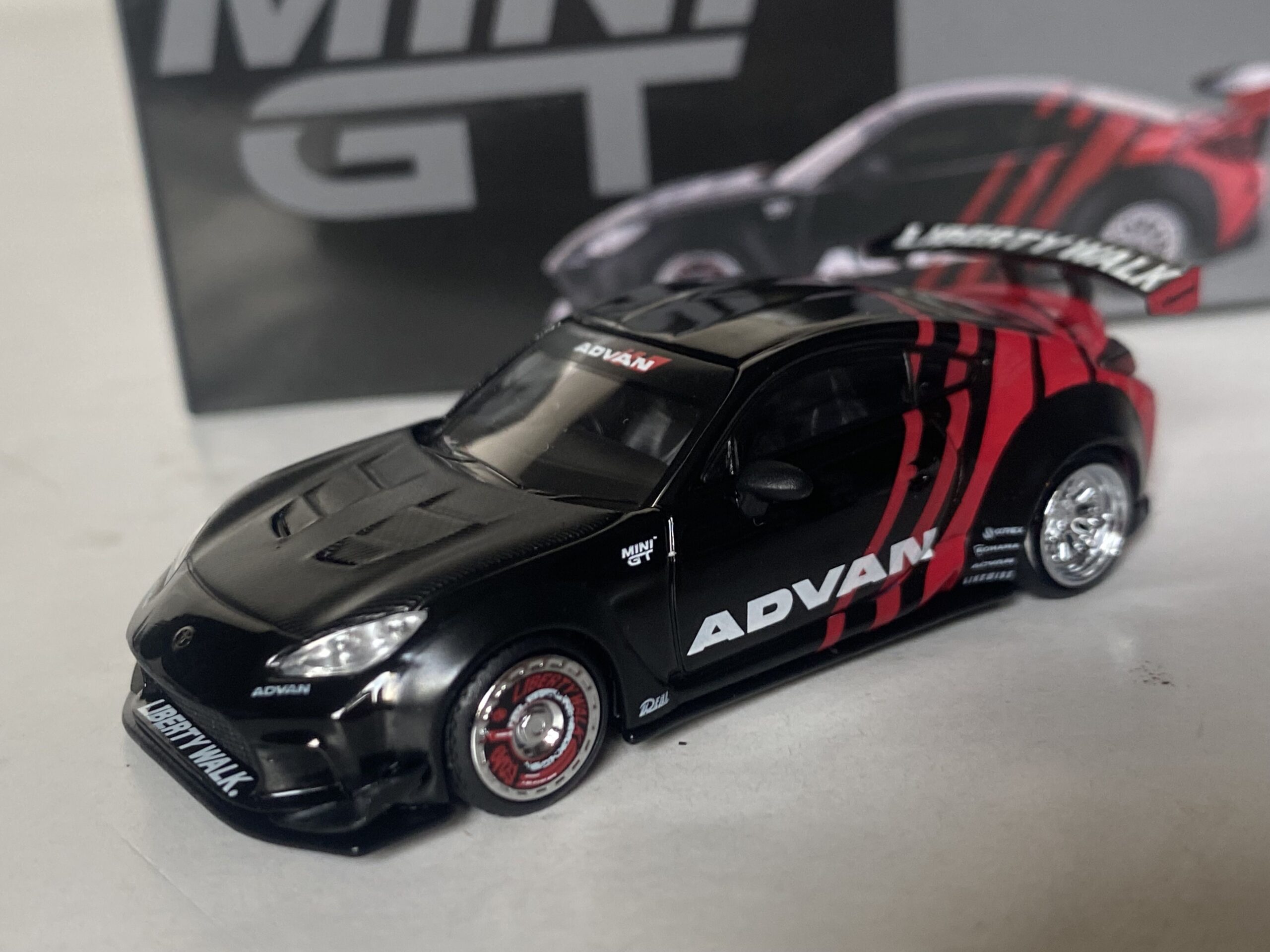 Toyota GR86 2025 MiniGt 1/64°