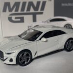 Bentley Batur 2022 MiniGt 1/64°