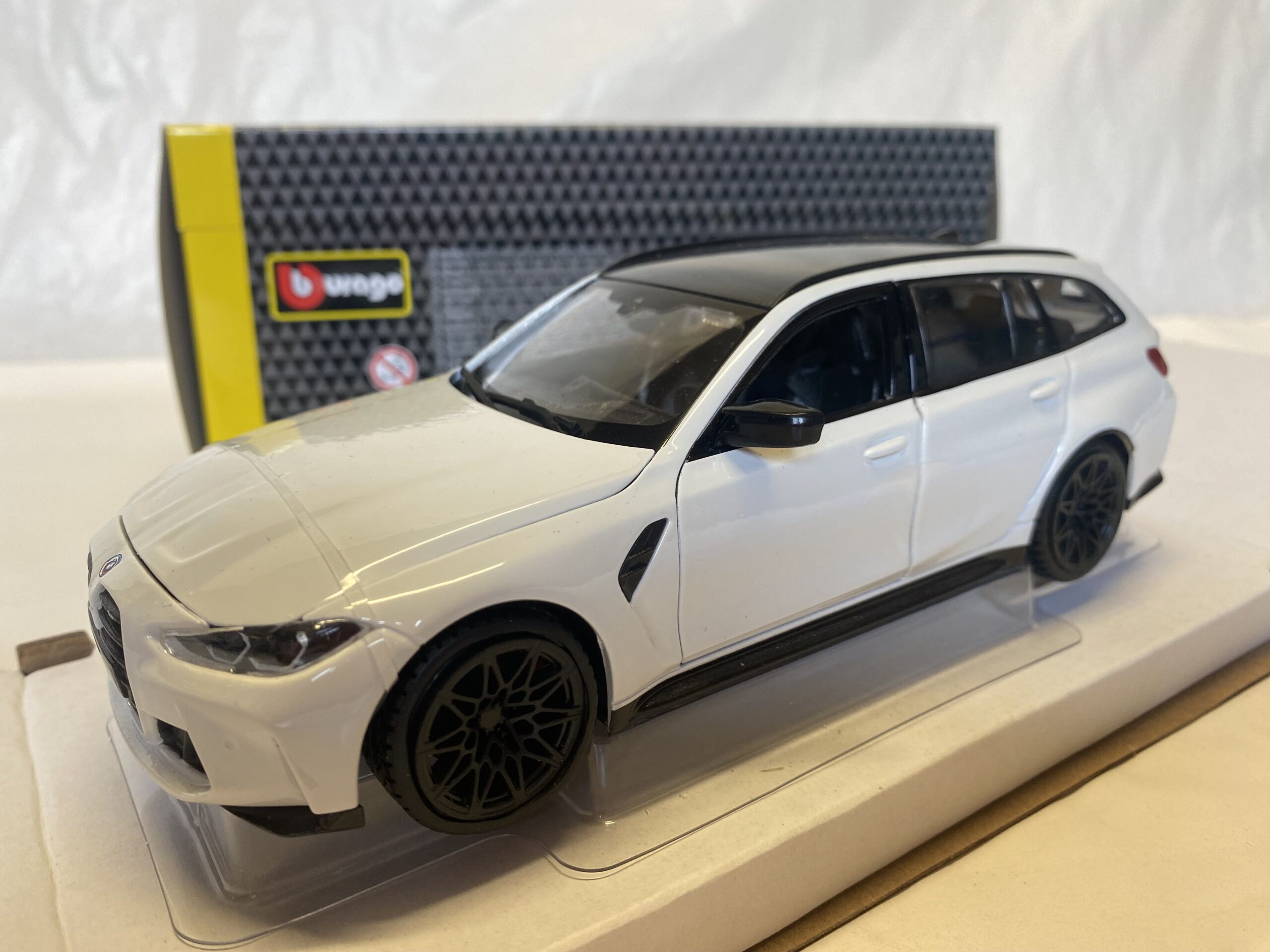 BMW M3 Touring G81 Burago 1/24°