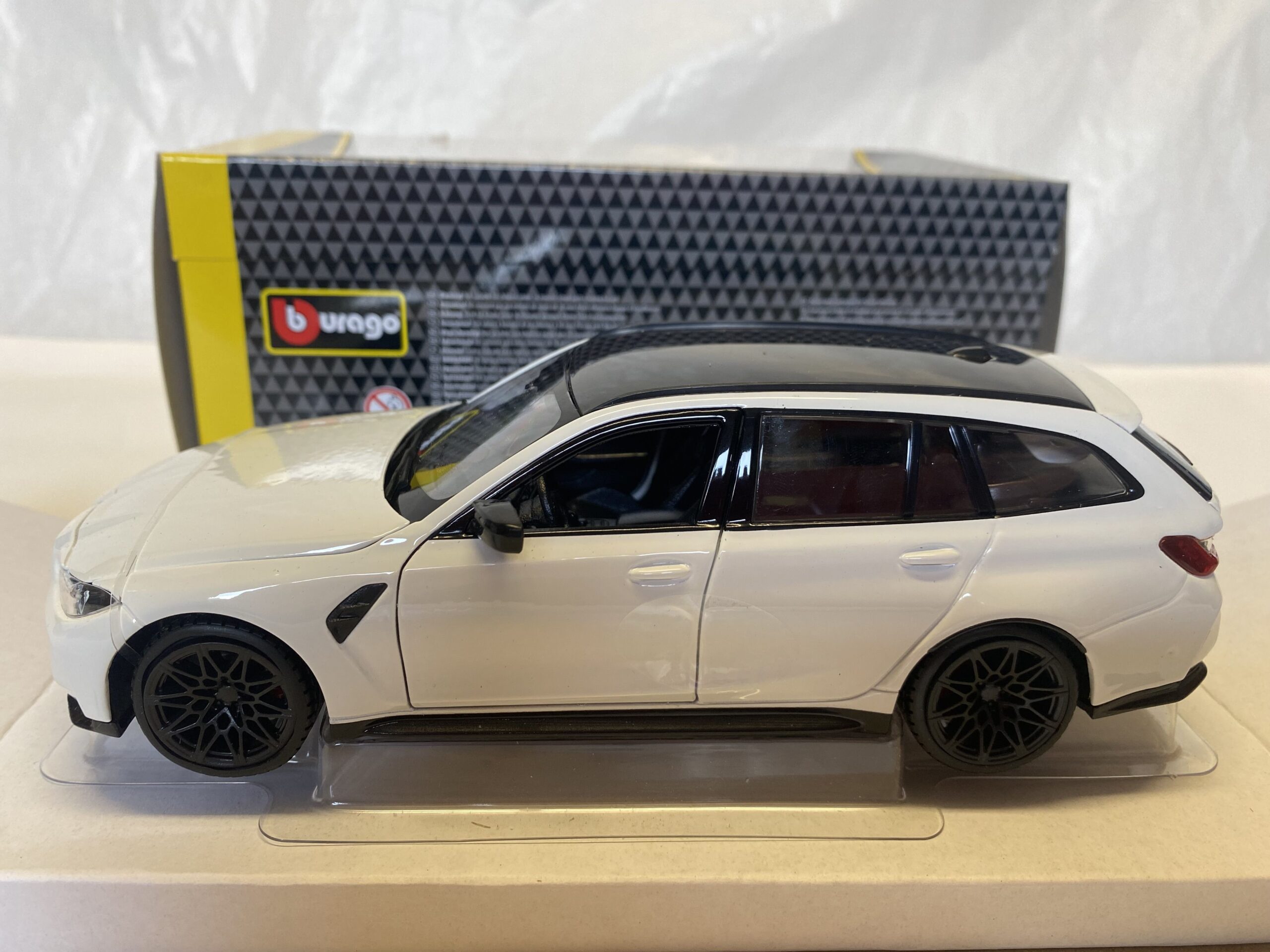 BMW M3 Touring G81 Burago 1/24° – Image 3