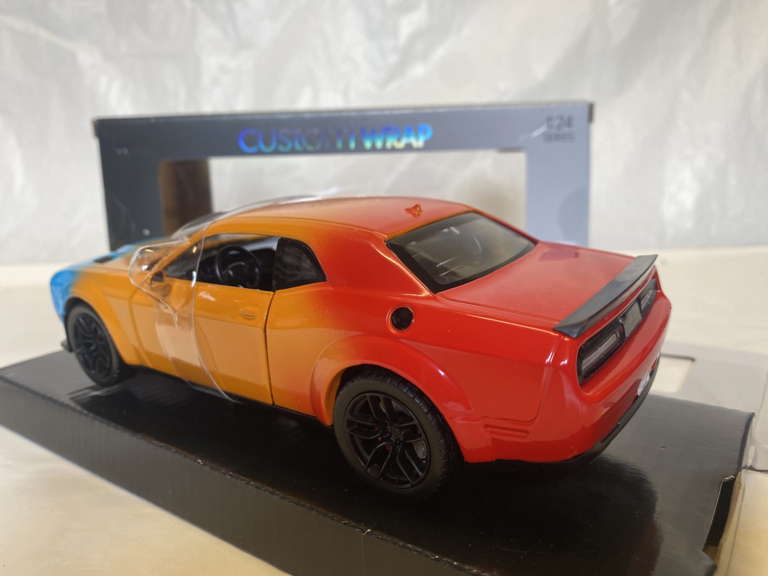 Dodge Challenger SRT Hellcat 2018 Motormax 1/24° – Image 2