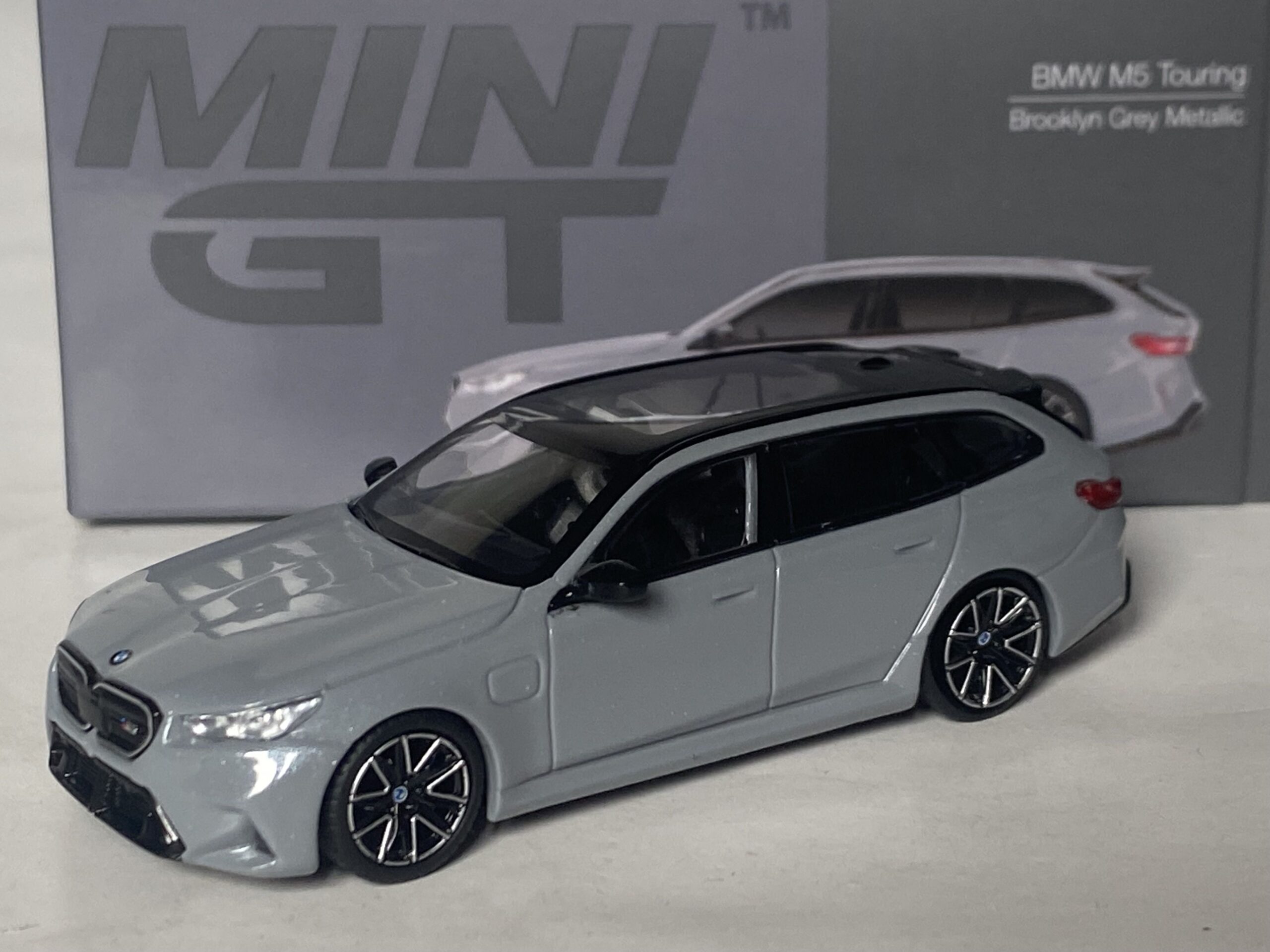 Bmw M5 (G99) Touring 2025 MiniGt 1/64°