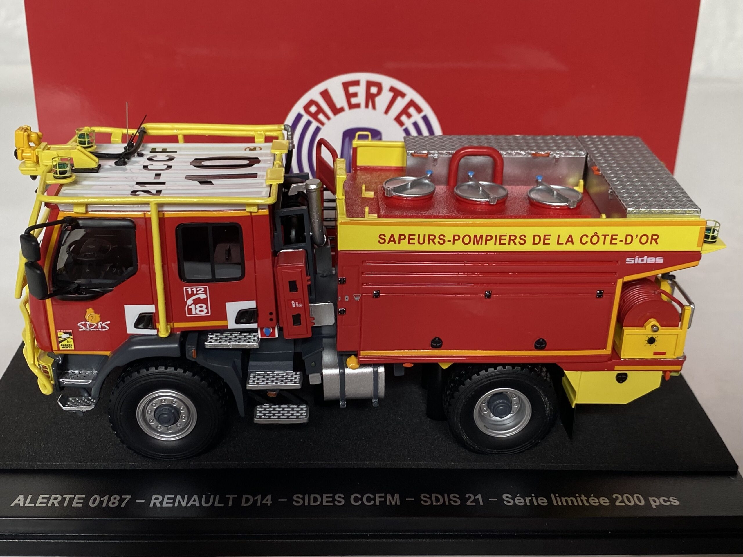 Camion Renault D14 - CCF Pompiers - SDIS 21 - Alerte 1/43° – Image 3