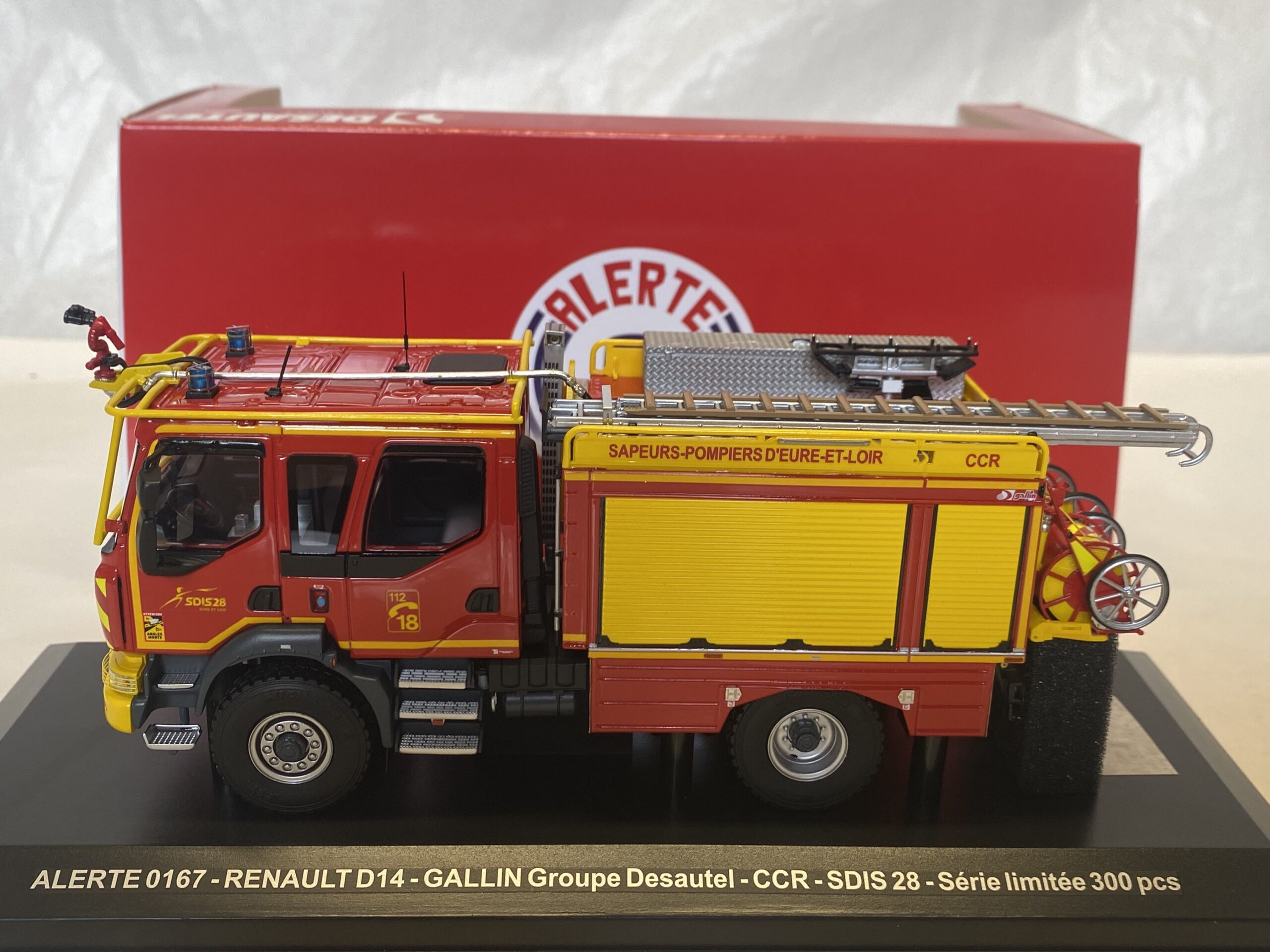 Camion Renault D14 Gallin CCR Pompiers - 28 Eure-et-Loire - Alerte 1/43° – Image 3