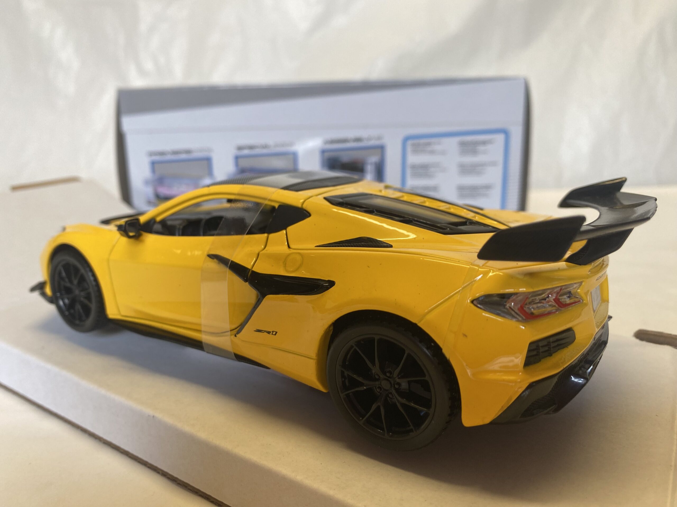 Chevrolet Corvette ZR1 2025 1/24° Maisto – Image 2