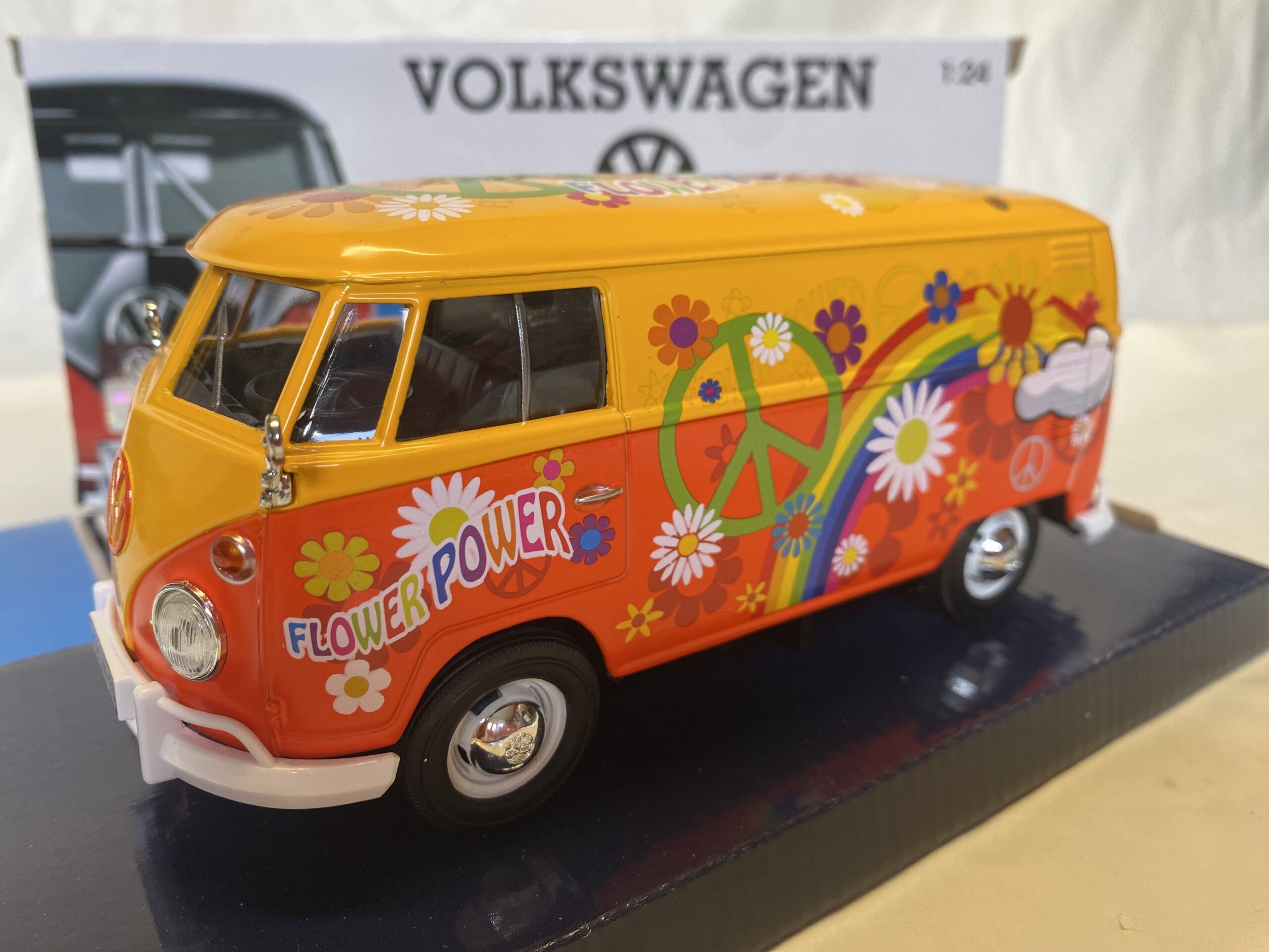 Volkswagen Combi T1 Love Motormax 1/24°