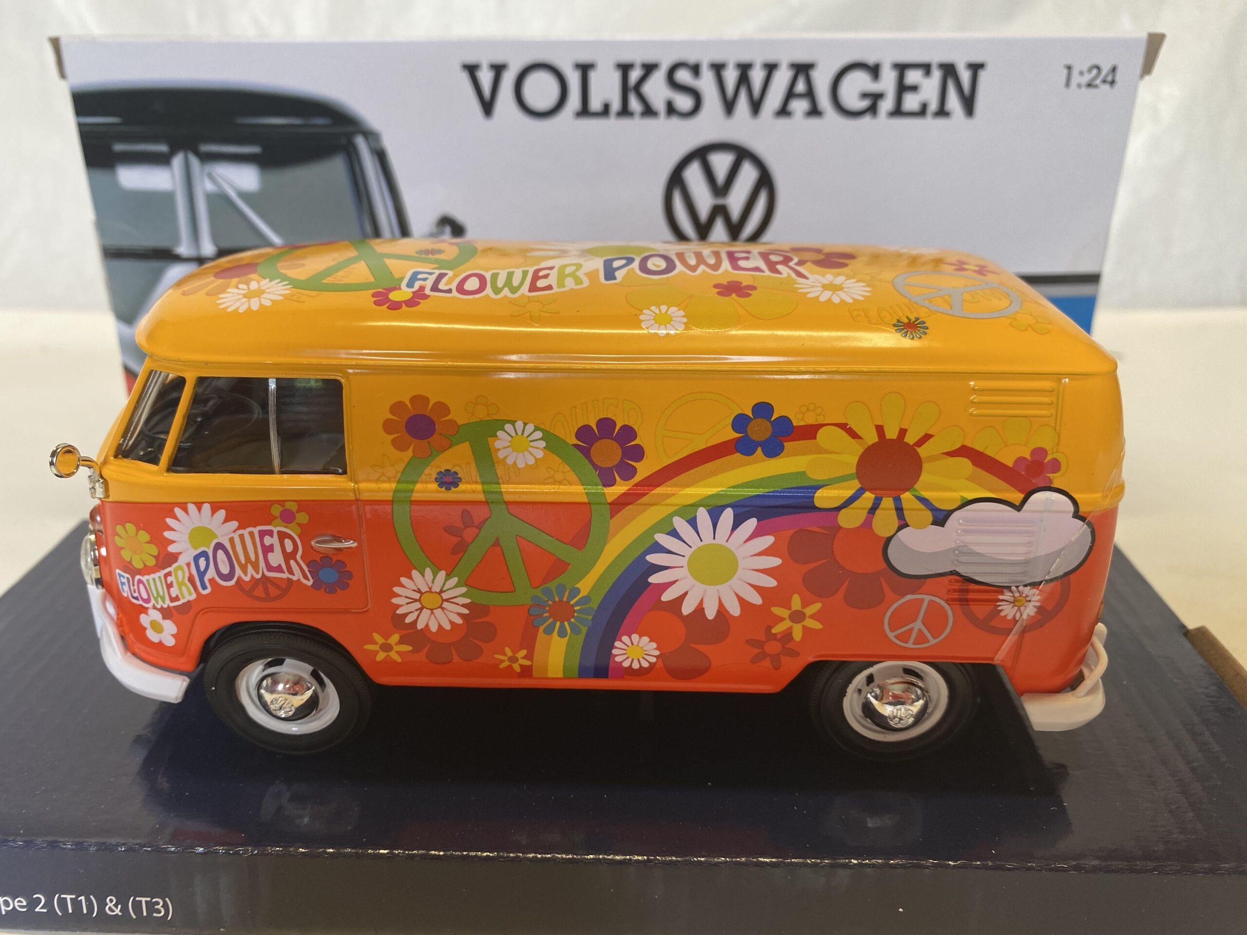 Volkswagen Combi T1 Love Motormax 1/24° – Image 3