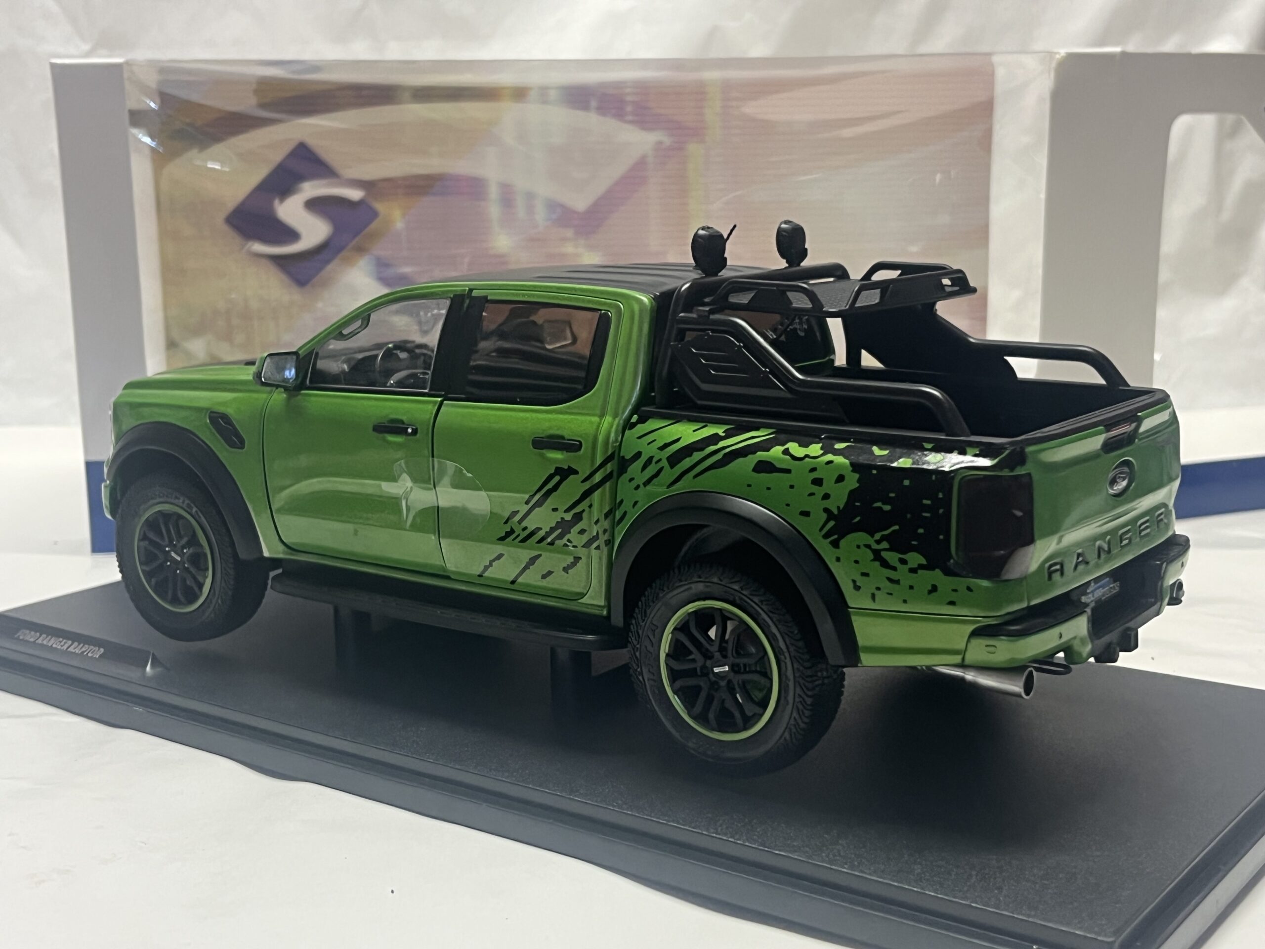 Ford Ranger Raptor 2024 1/18° Solido – Image 2