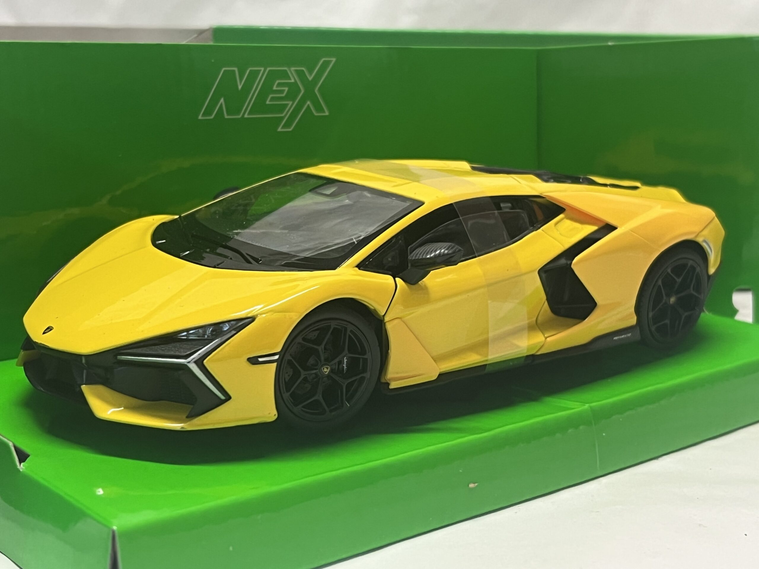 Lamborghini Revuelto 1/24 Welly