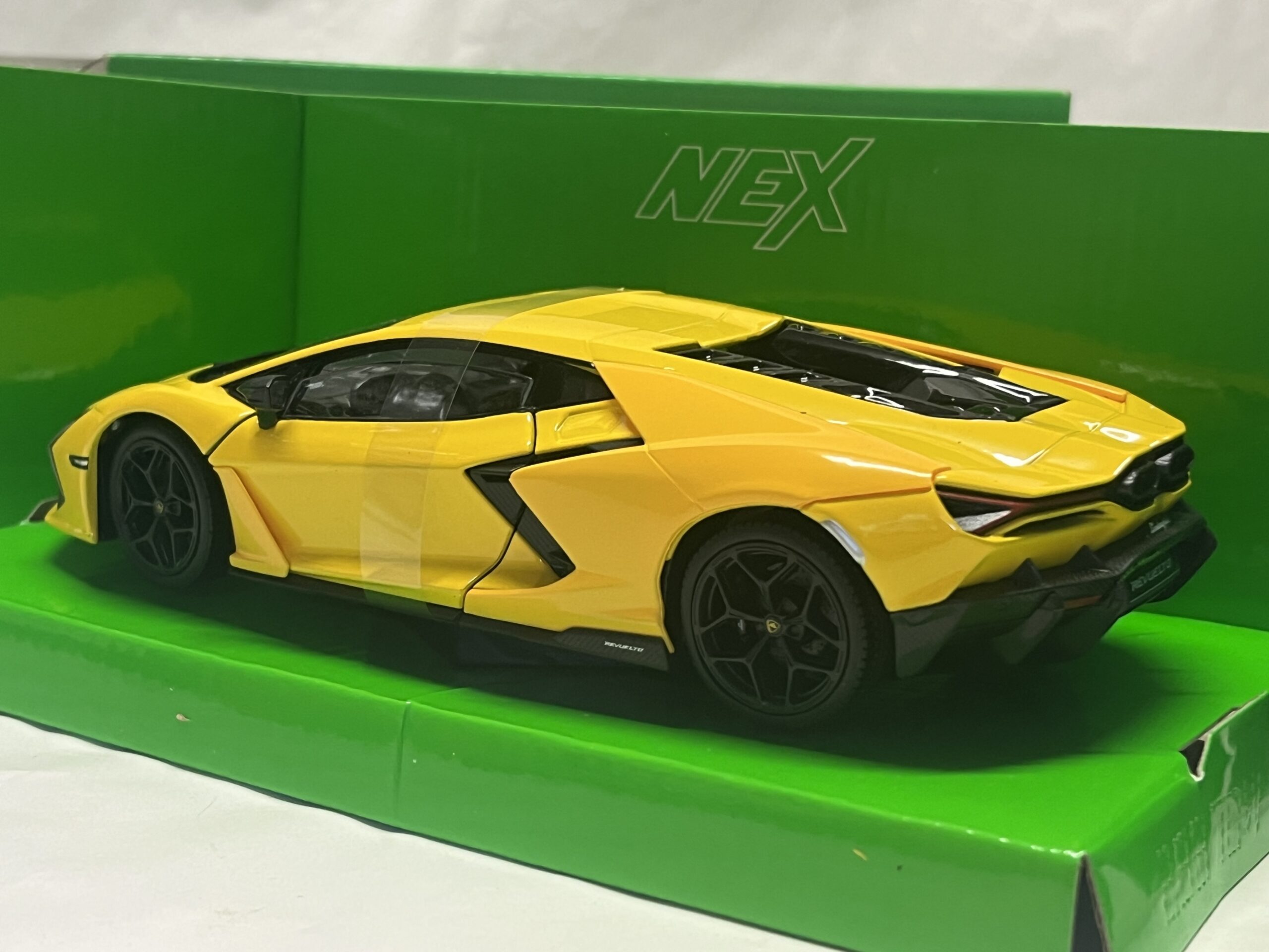 Lamborghini Revuelto 1/24 Welly – Image 2