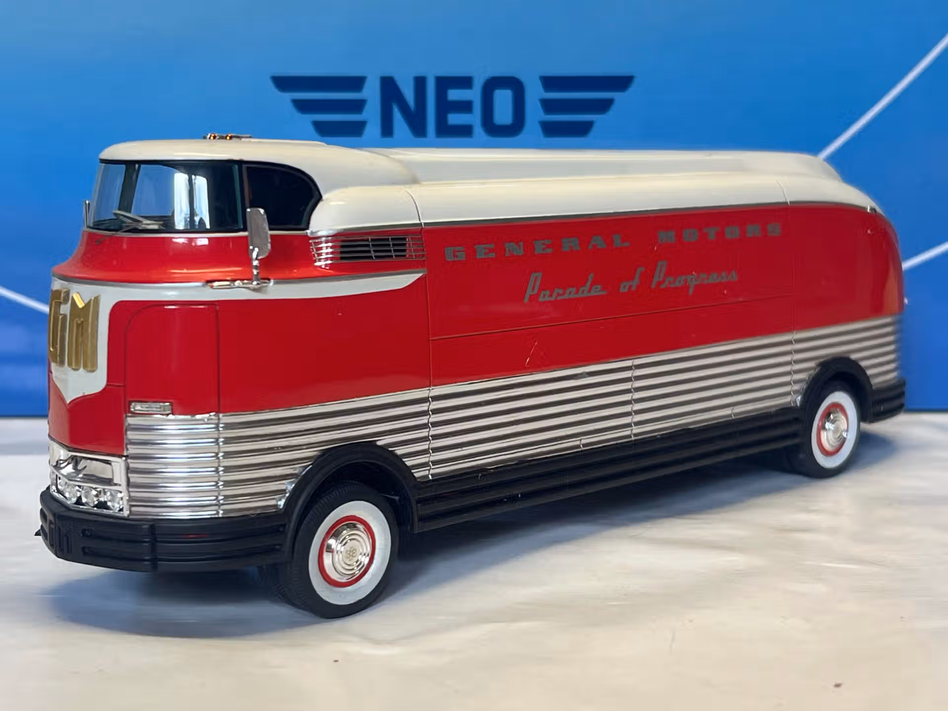 GM Futurliner 1941 Neo 1/43°