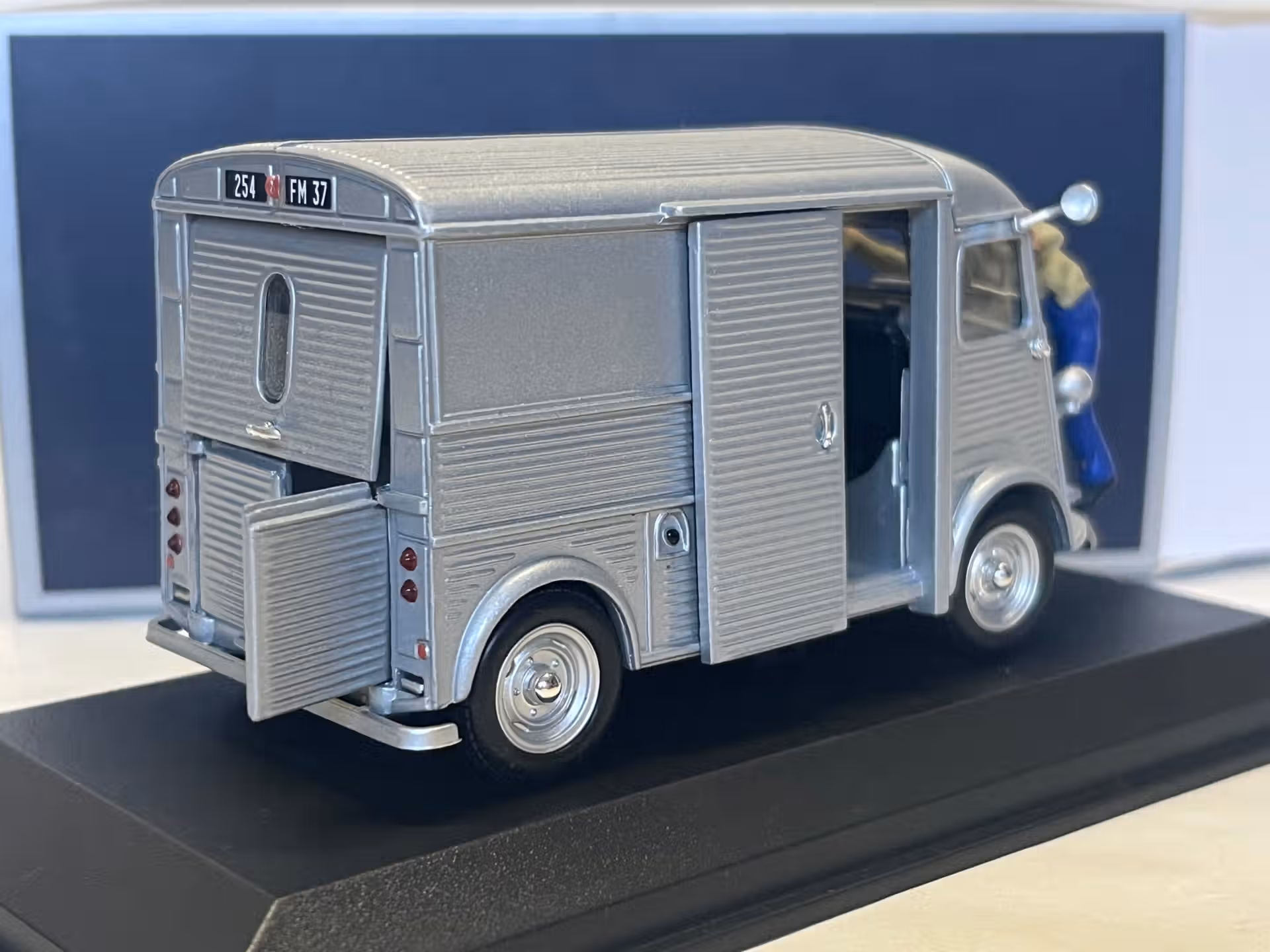 Citroen HY 1962 Norev 1/43° – Image 2
