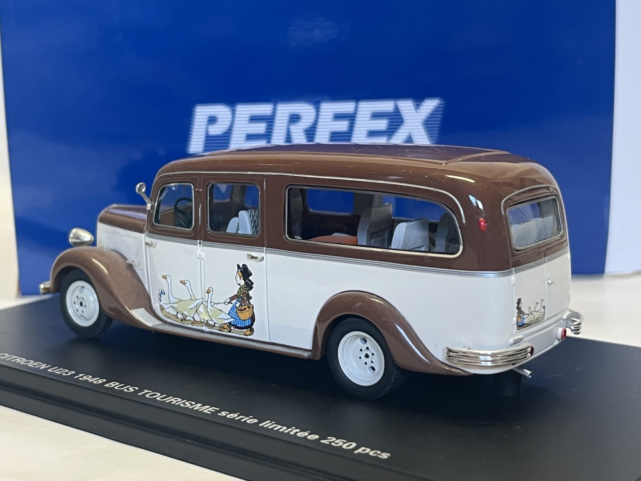 Citroen U23 bus tourisme 1948 Perfex 1/43° – Image 2