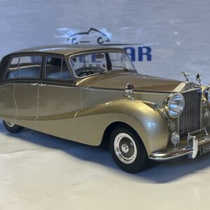 Rolls Royce Wraith Empress by Hooper MCG 1/18°