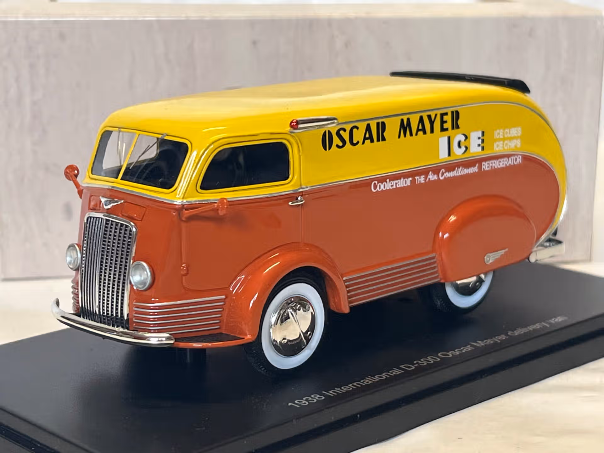 Camion international 1938 oscar Mayer Esval 1/43°