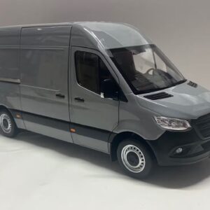 Mercedes Sprinter 2018 1/18° Norev