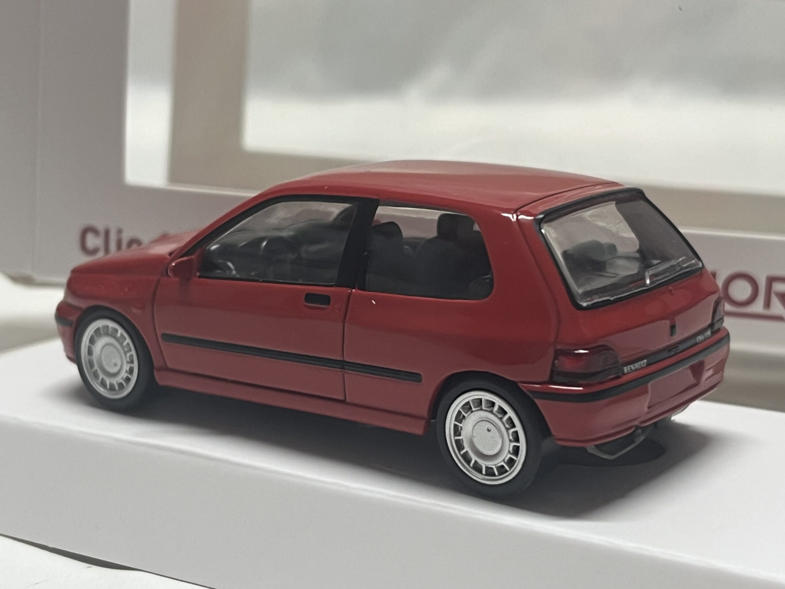 Renault Clio 16S 1991 1/43° Norev – Image 2