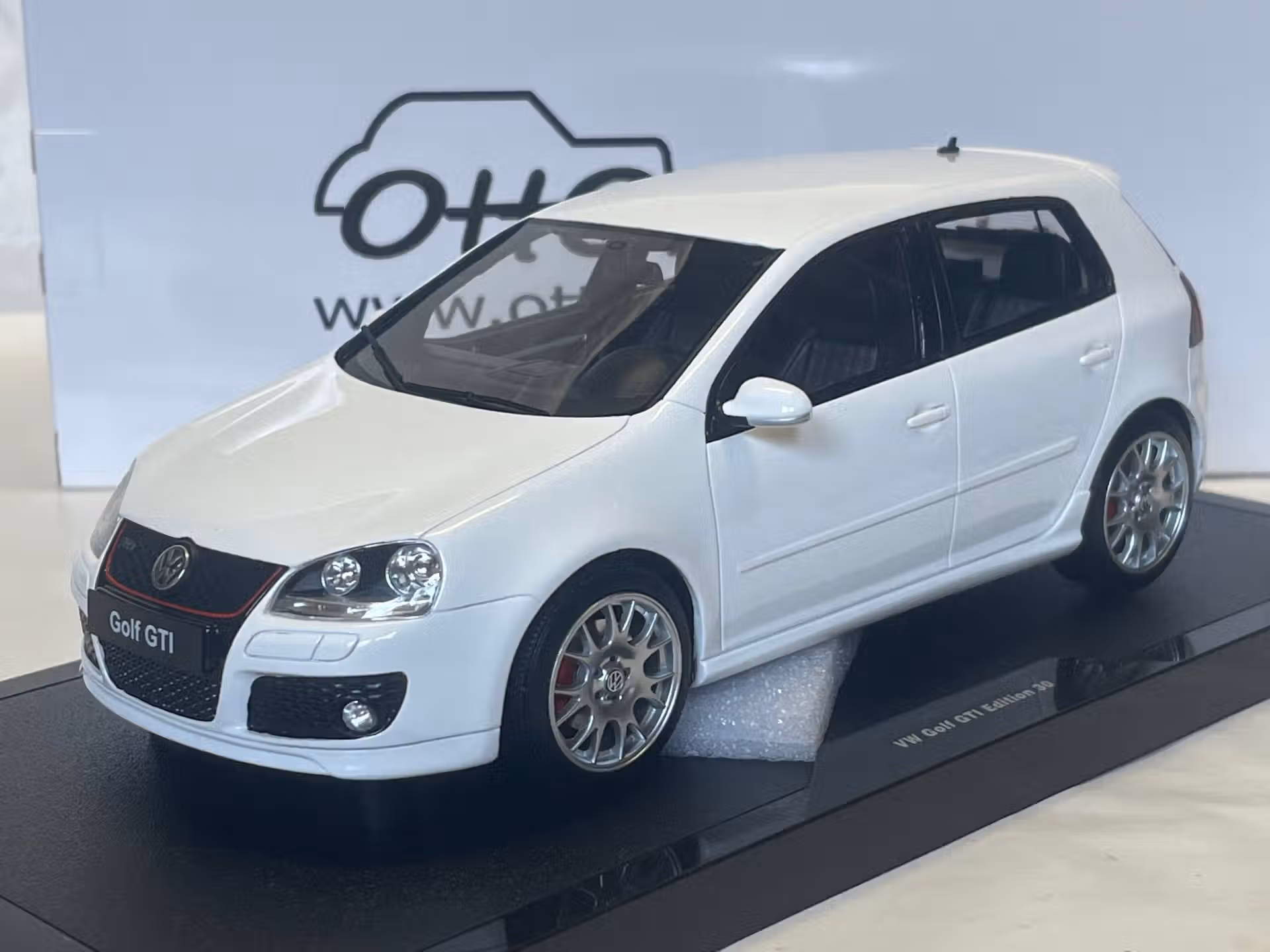 Volkswagen Golf 5 GTi édition 30 Ottomobile 1/18°