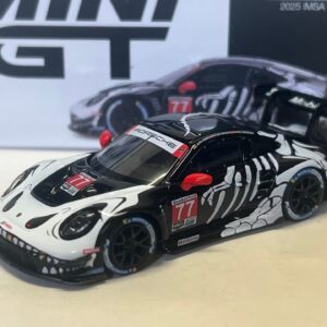 Porsche 911 (992) GT3 R pro racing petit Le Mans 2025 MiniGt 1/64°