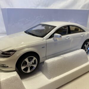 Mercedes CLS Coupe 2011 1/18° Norev