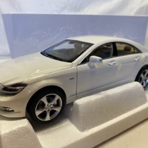 Mercedes CLS Coupe 2011 1/18° Norev