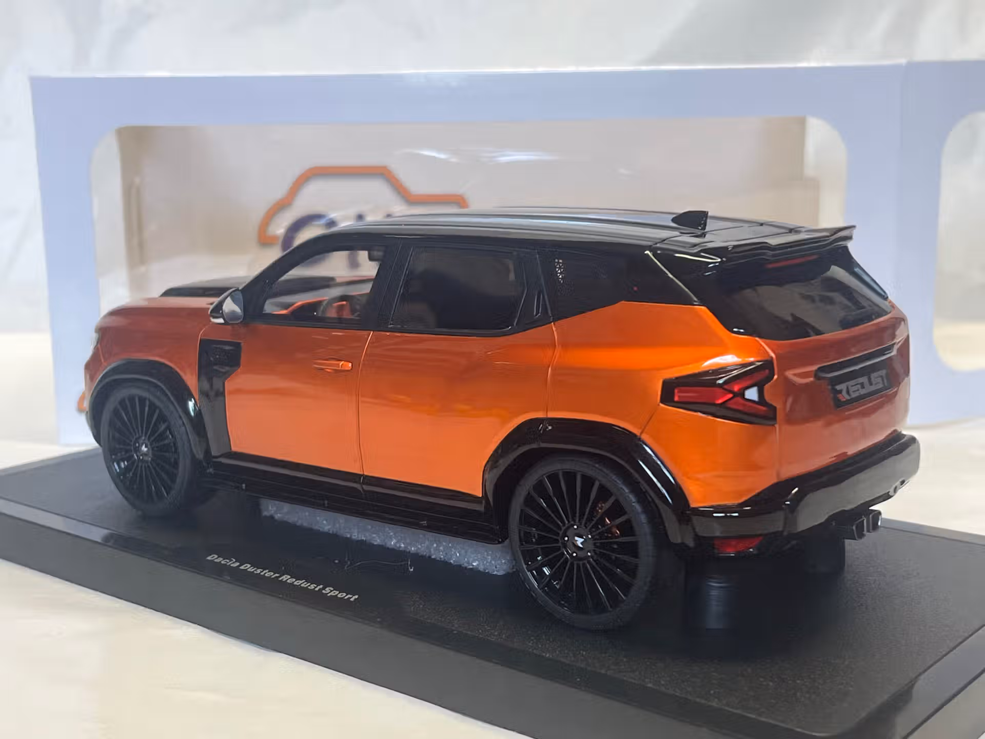 Dacia Duster 2025 Ottomobile 1/18° – Image 2