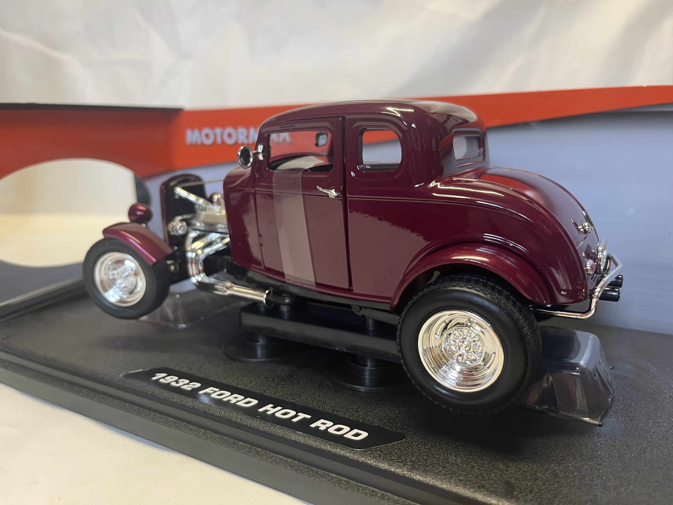 Ford Hot Rod 1932 1/18° Motormax – Image 2